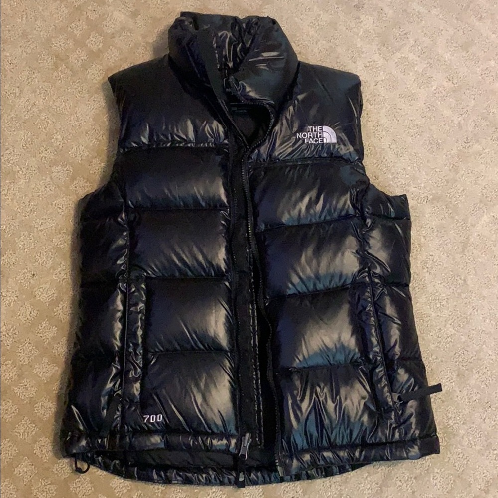 NWOT bought but too small. the North Face vest.